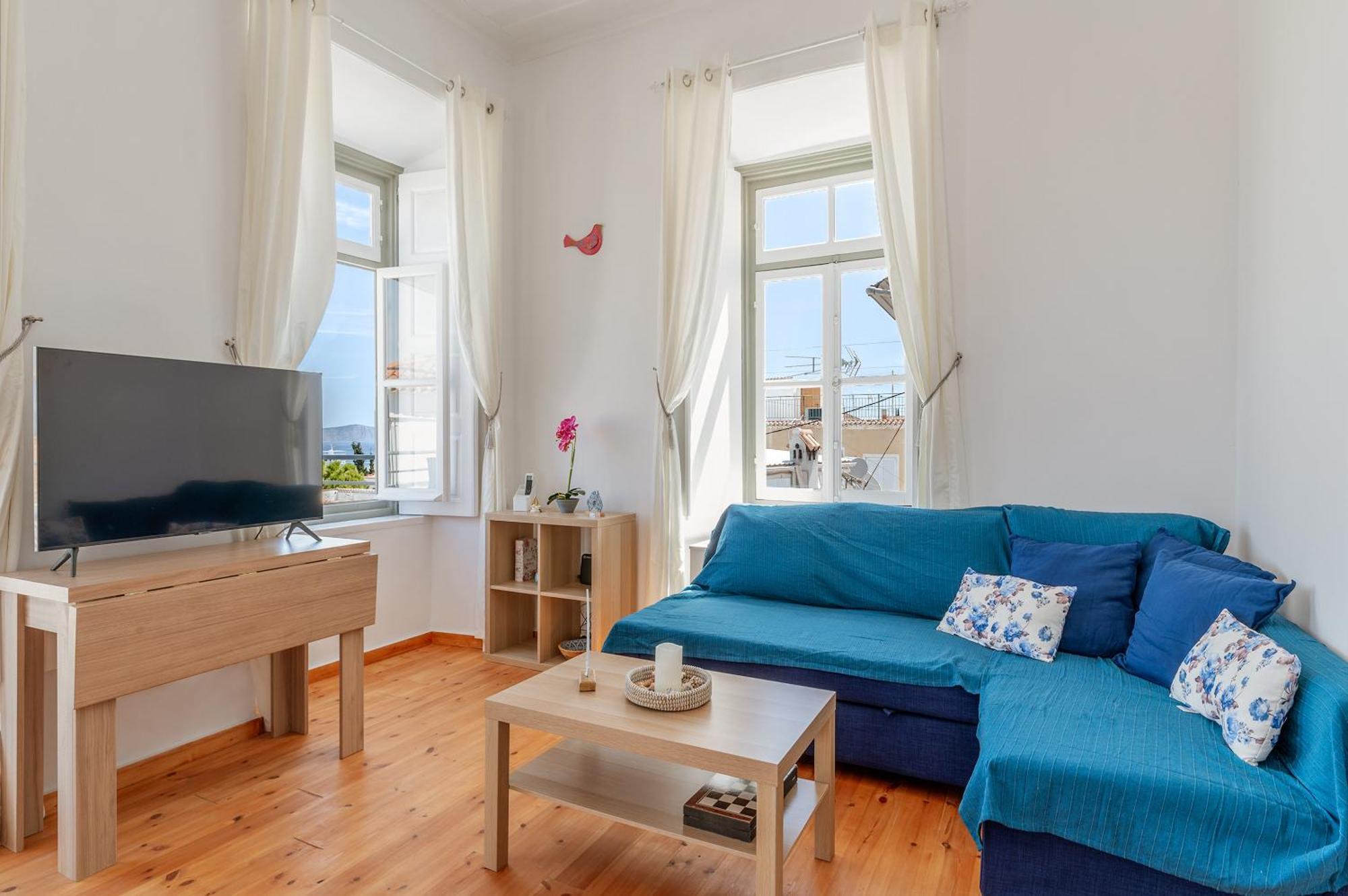 Martha'S House Apartment Spétses Екстериор снимка