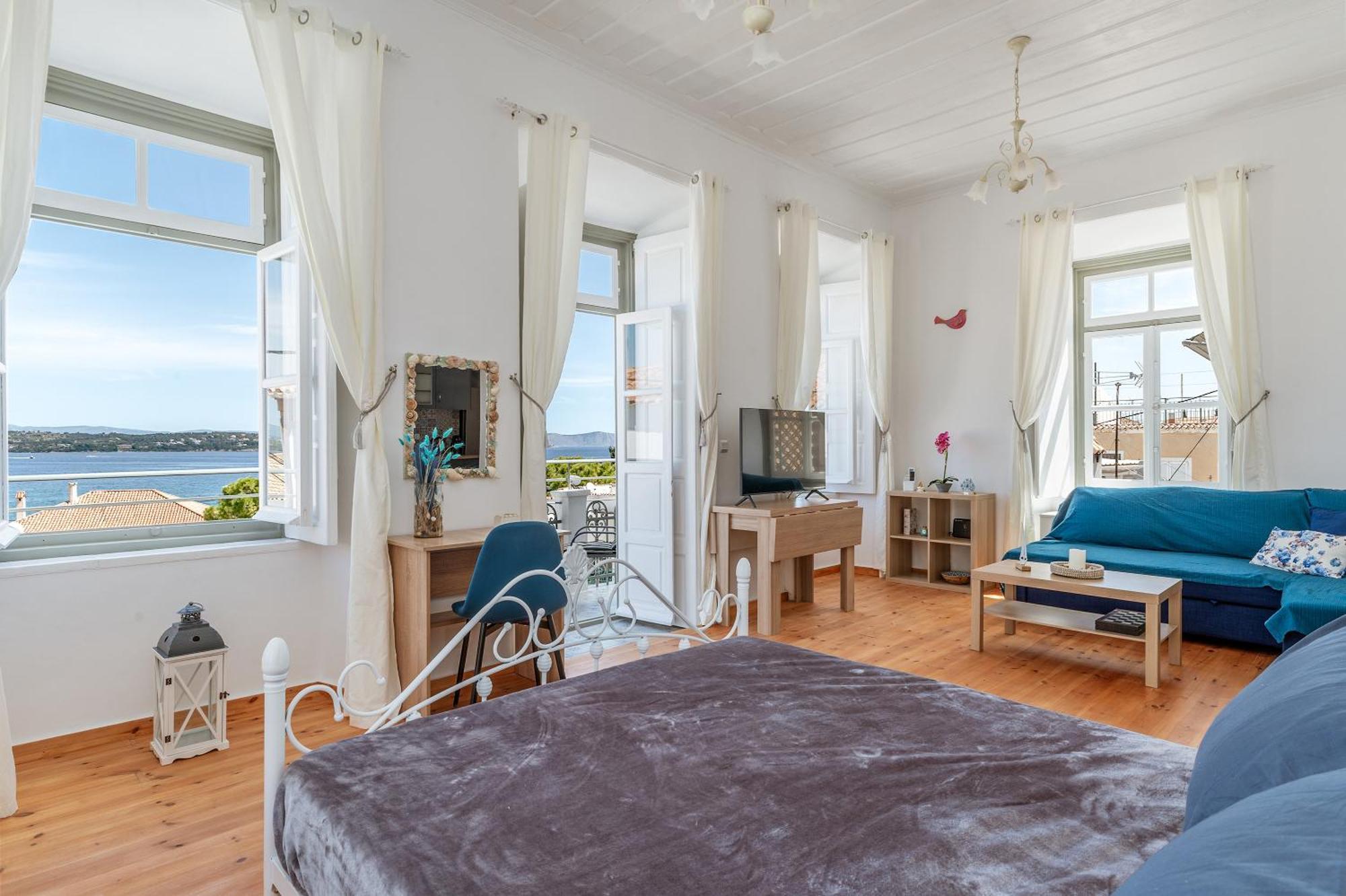 Martha'S House Apartment Spétses Екстериор снимка