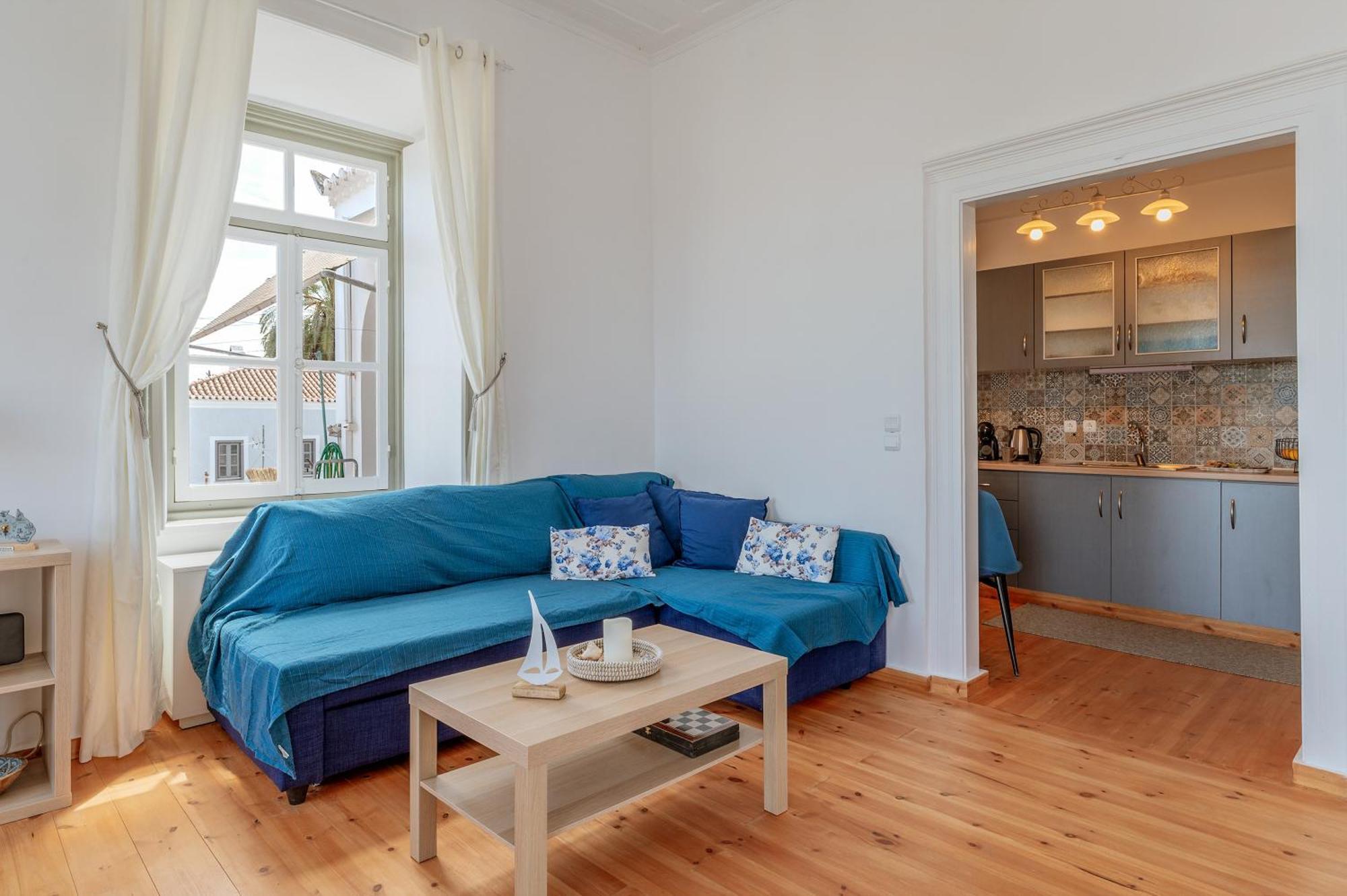 Martha'S House Apartment Spétses Екстериор снимка